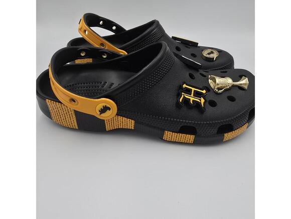 NEW Crocs Harry Potter Hufflepuff Classic Clogs  M/7 M/9 main image 4